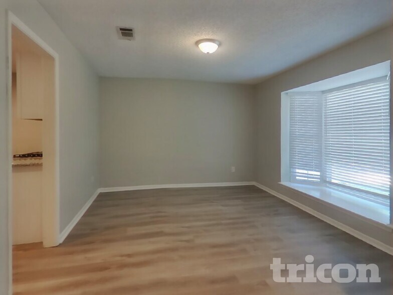 Building Photo - 3434 Deer Valley Dr