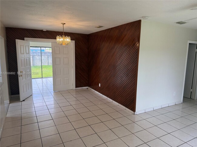 Building Photo - 10375 SW 152nd Terrace