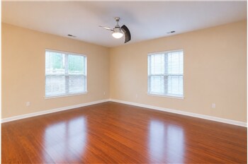 Building Photo - 146 Chapel Lake S