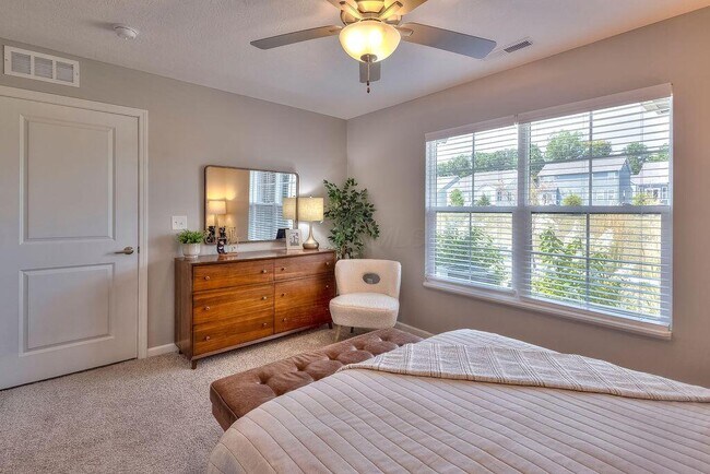 Building Photo - 6113 Noble Horse Wy