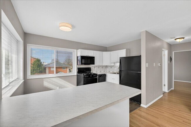 Building Photo - "Unit I" as in "I Can't Believe You-"