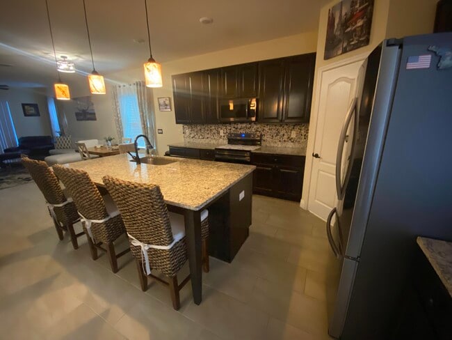 Building Photo - 9433 Ligorio Wy