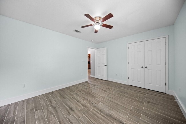 Building Photo - 7194 Blue Jack Dr