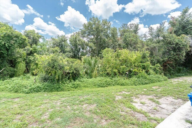 Building Photo - 9624 Carlsdale Dr