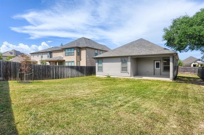 Building Photo - 199 Kennicott Dr