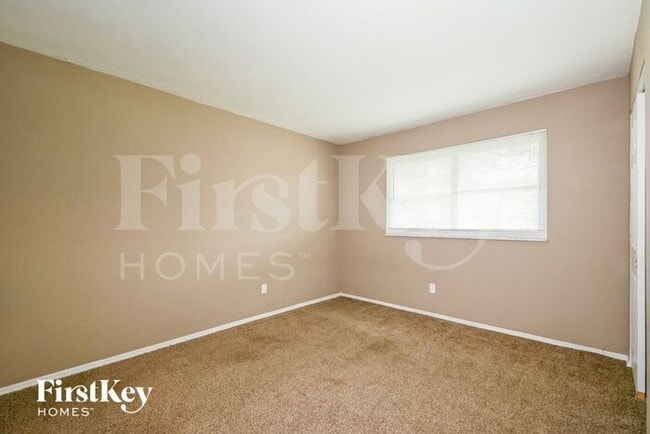 Building Photo - 2295 Montagne Dr