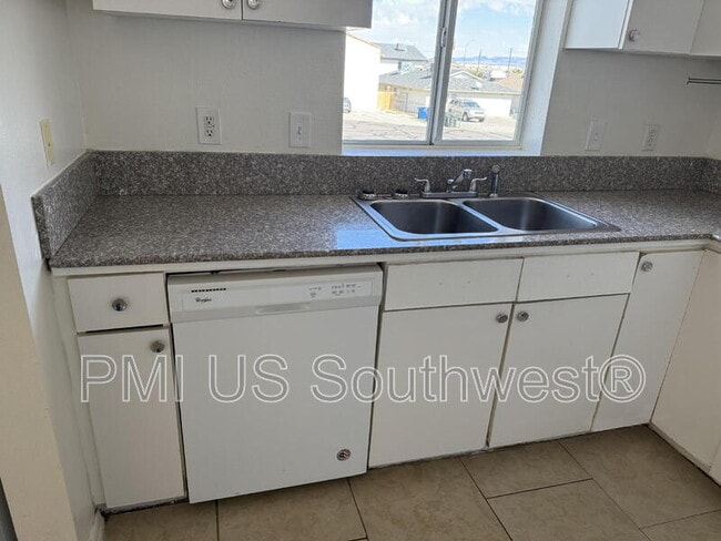 Building Photo - 352 Rio Grande Ct