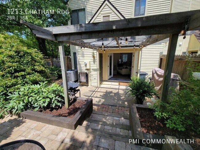 Building Photo - 1213 Chatham Ridge