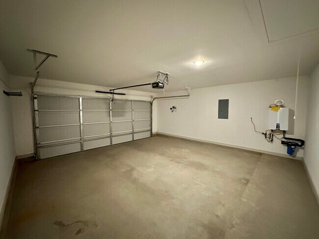 Building Photo - 2328 149th St