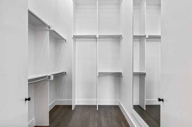 Building Photo - 2317 Moser Ave