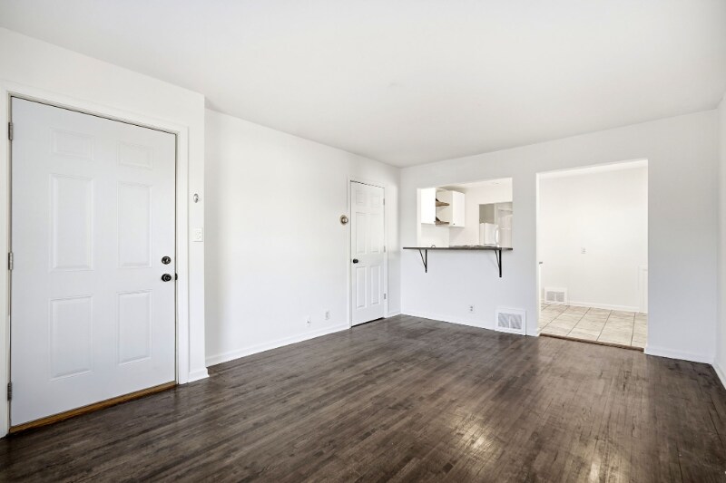 Building Photo - 4620 4th Ave S