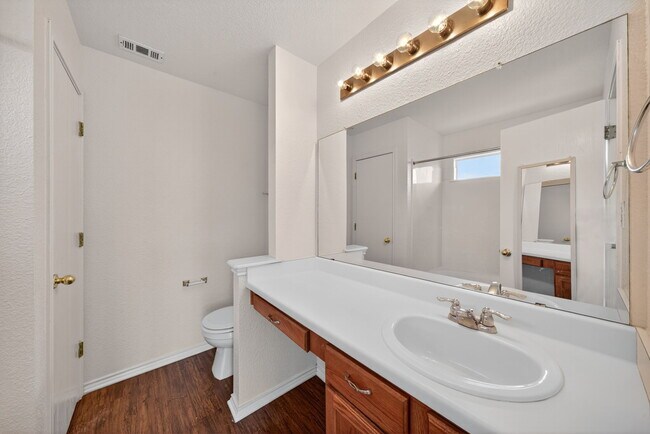 Building Photo - 4935 Dahlia Terrace