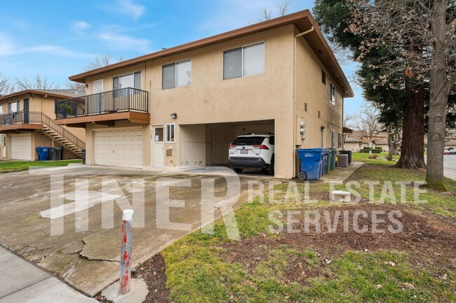 Building Photo - 2 Bedroom Home in Prime Sacramento Locatio...