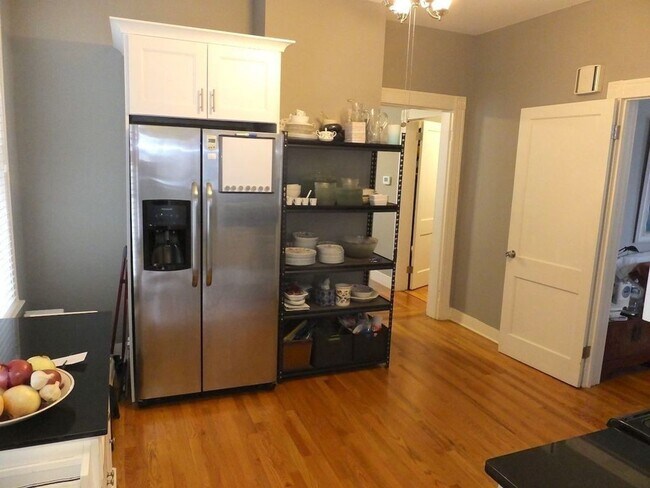 Building Photo - 51 Pearl St