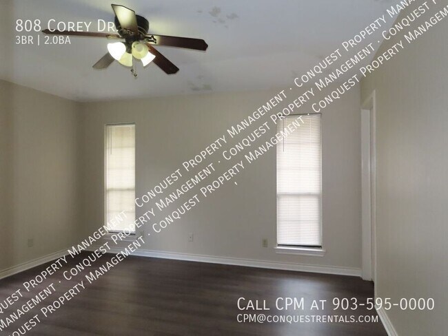 Building Photo - 808 Corey Dr