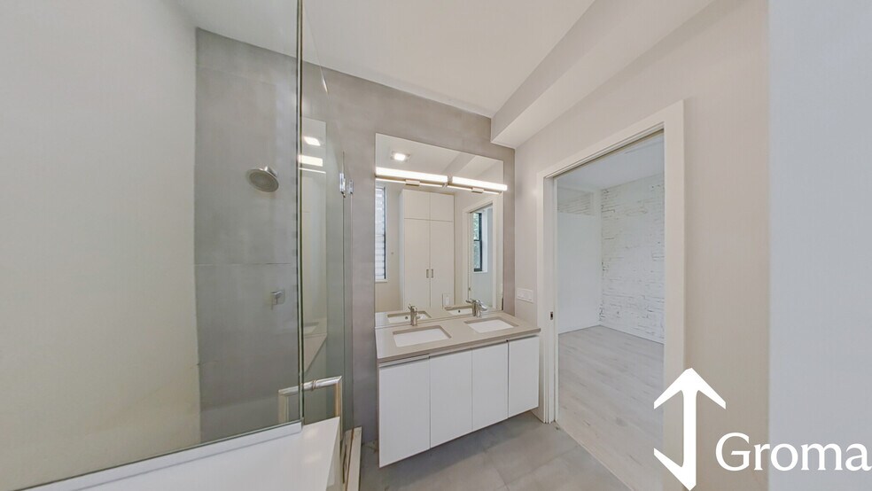 Building Photo - 2 Worthington St