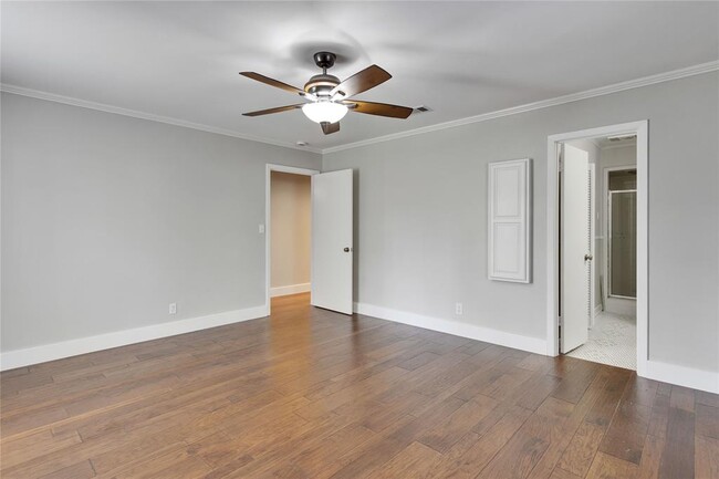 Building Photo - 10903 Mellow Ln