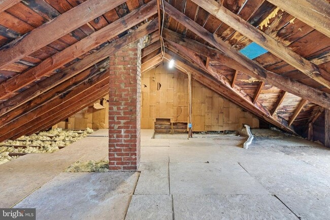 Building Photo - 520 S Kent St