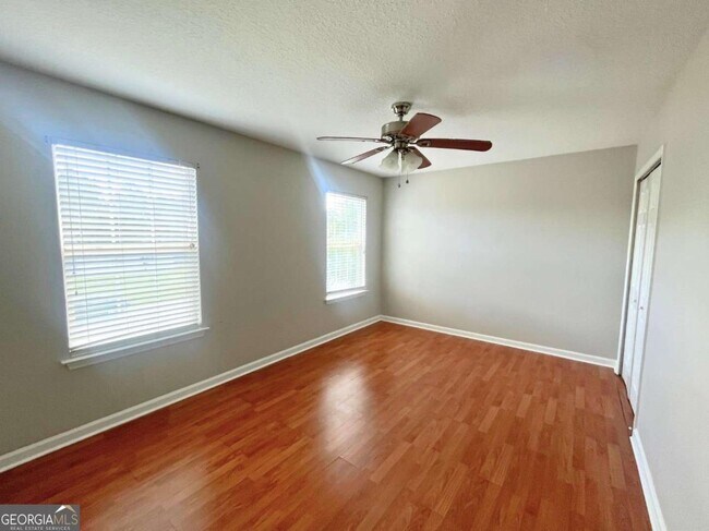 Building Photo - 104 Sugar Maple Way