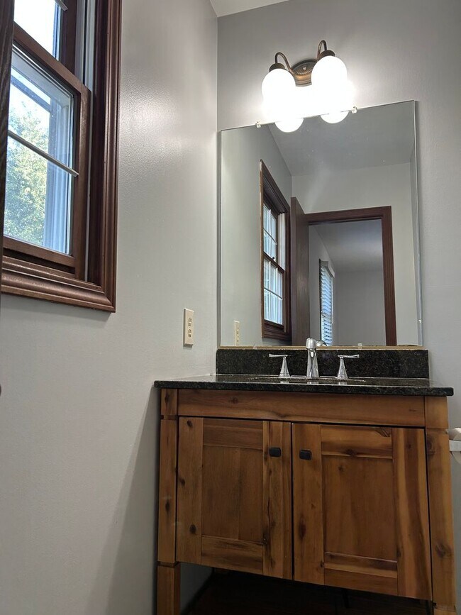 Building Photo - 3 Bedroom Stone Facade Colonial with 2 Car Attached Garage  in Strongsville