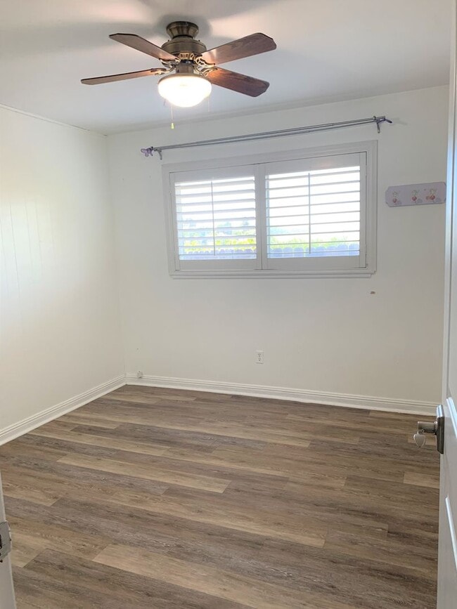Building Photo - ***BEAUTIFUL 3 BEDROOM, 2 BATH HOUSE COMIN...