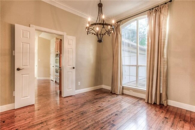 Building Photo - Spacious 3 Bed- 2 Bath in the Exclusive Private Riverwood Addition- SW Fort Worth- 76116