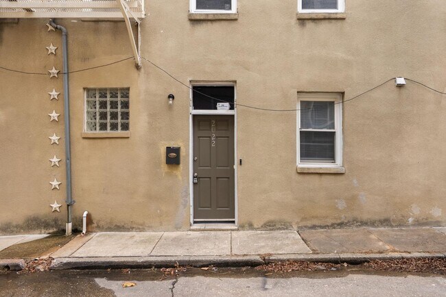 Building Photo - 2022 E Baltimore St