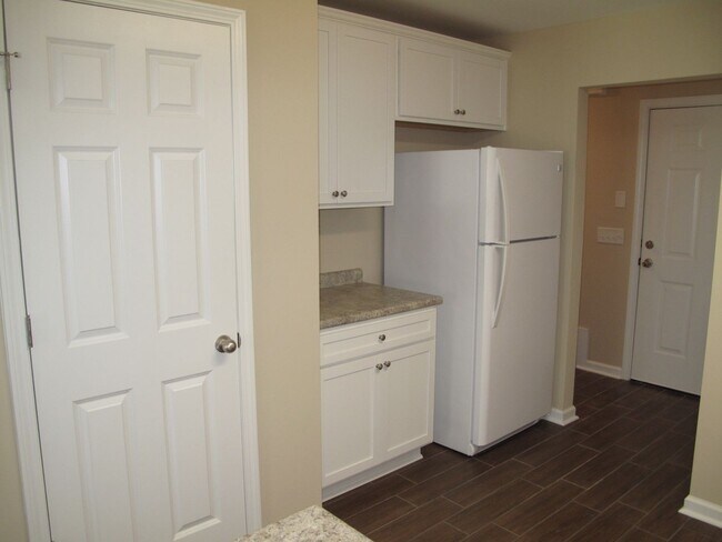 Building Photo - 155 Connor Lp