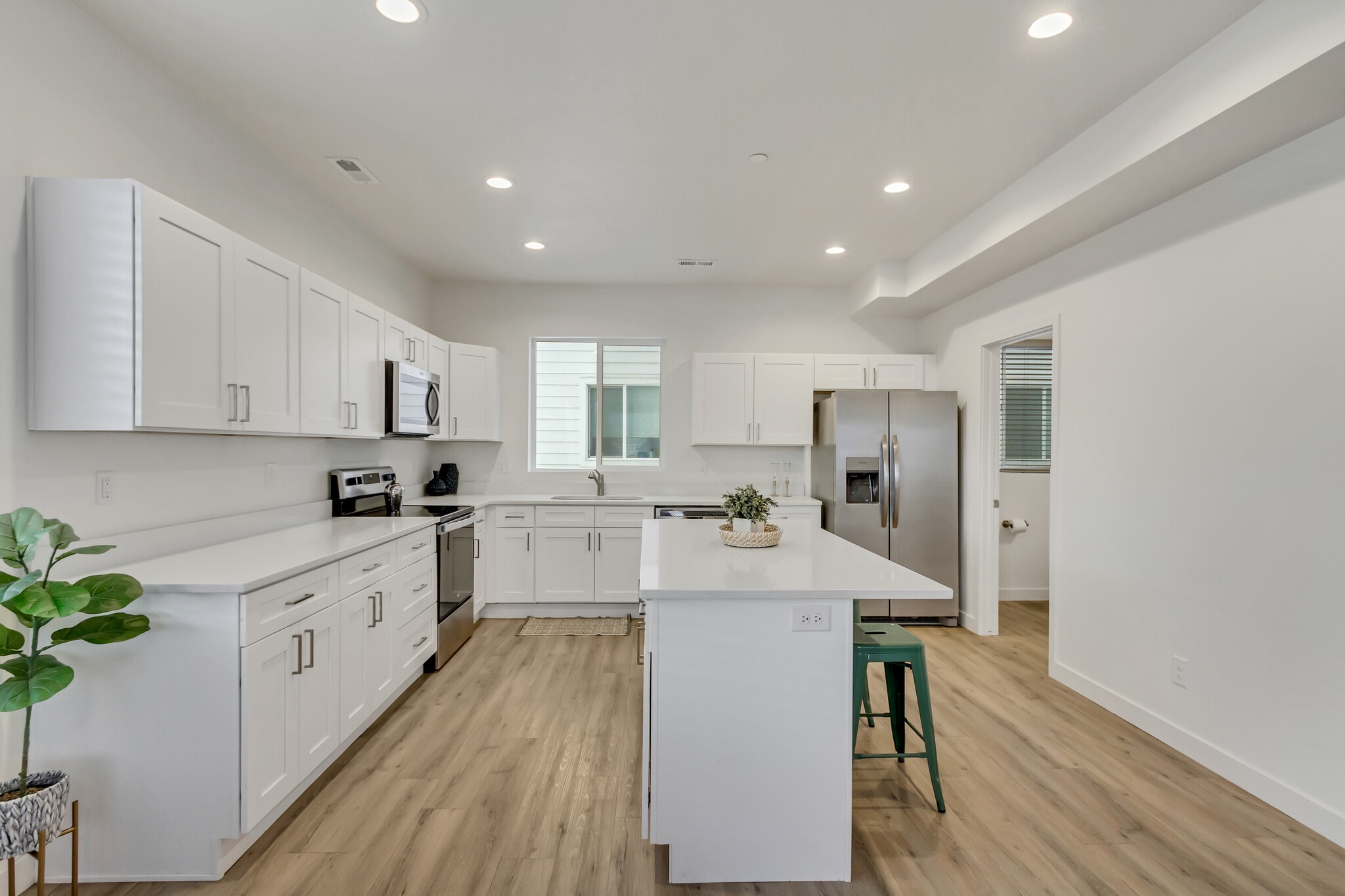 Building Photo - 238 W Paramount Ave