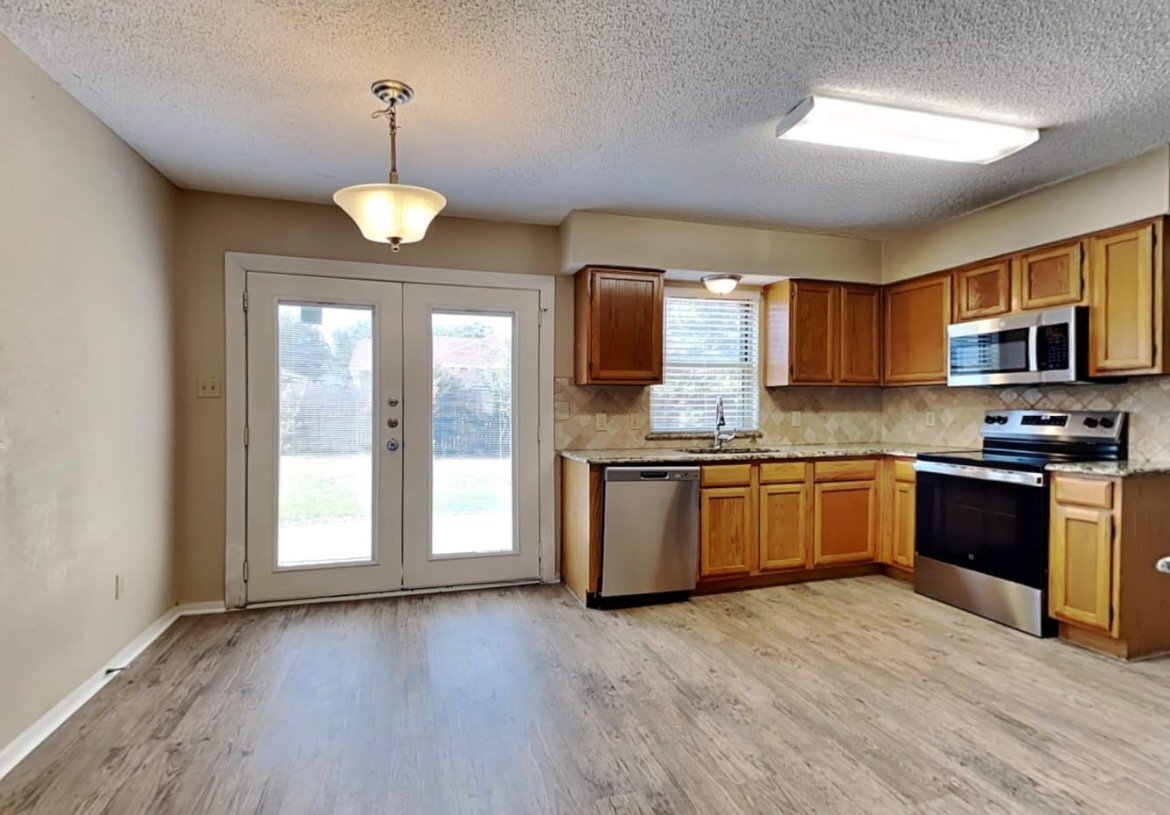 Building Photo - 2614 Remmington Dr