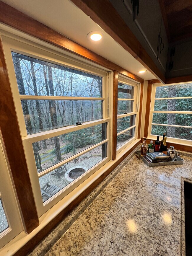 Building Photo - 59 Elm Dr