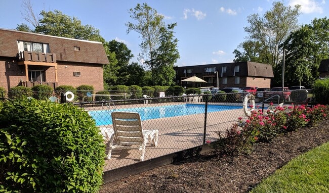 Building Photo - 20-32 Church St