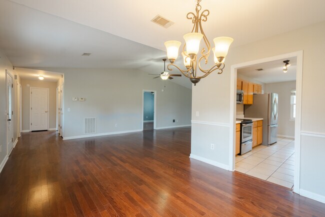 Building Photo - 1442 Harrier Hollow
