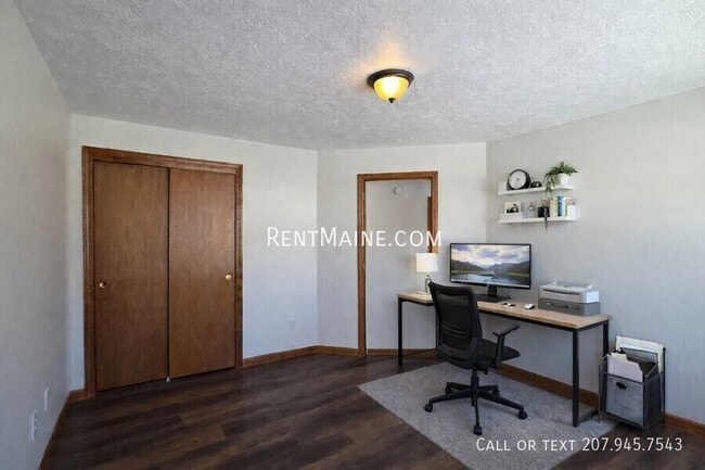 Building Photo - 7 Hartley St