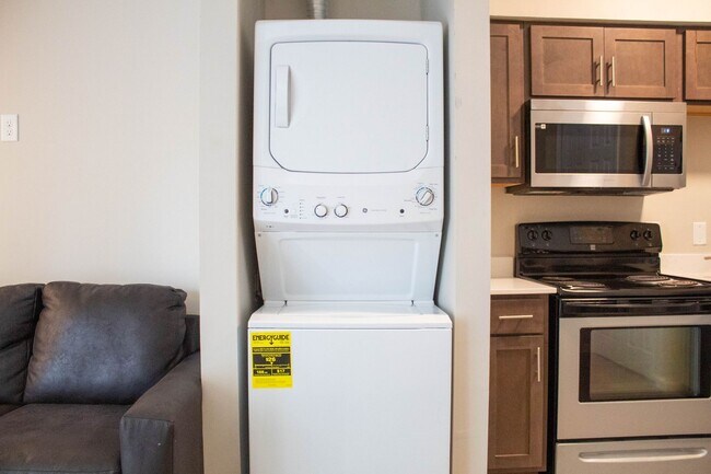 Interior Photo - 507 S 4th St