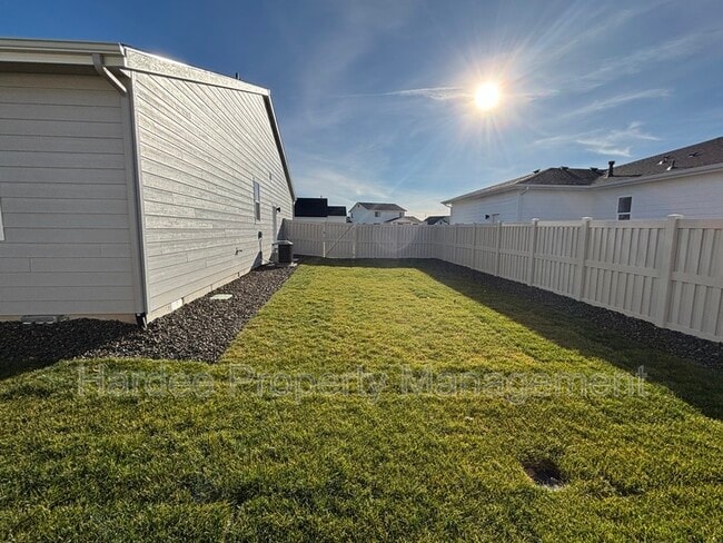 Building Photo - 1878 W Blue Lightning St