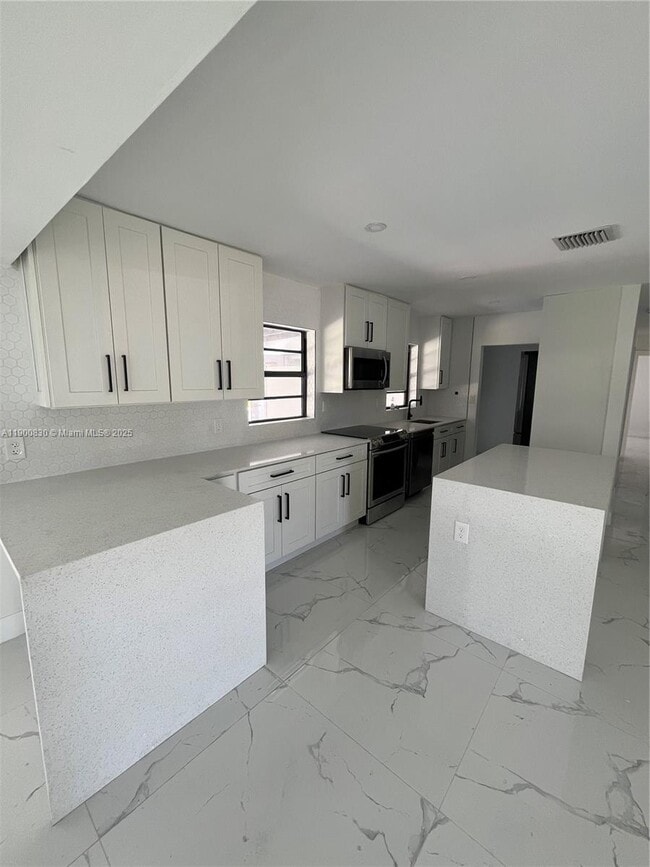 Building Photo - 11755 SW 37th St