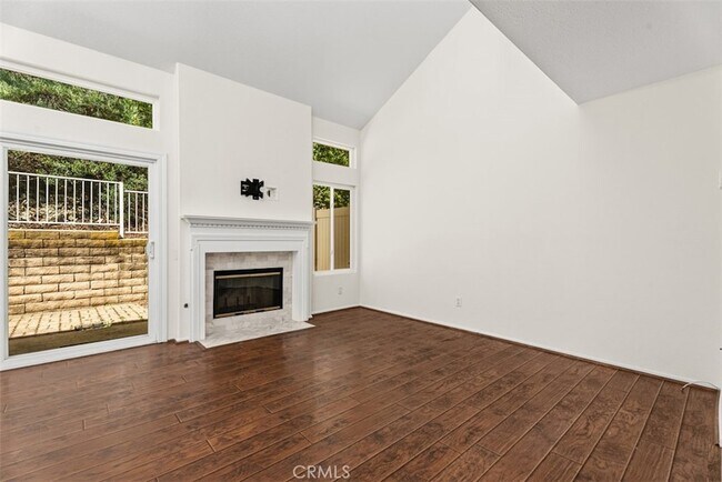 Building Photo - 5847 E Rocking Horse Way