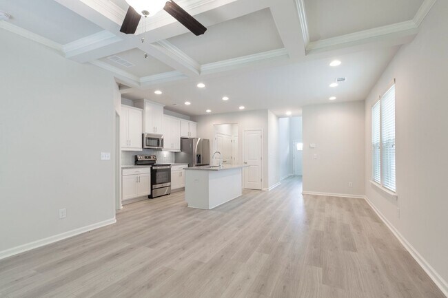 Building Photo - Gorgeous 4/3 w/ 2-Car Garage in New Hawthorne Station Subdivision in College Park!