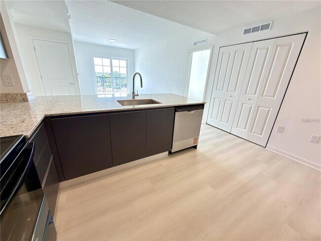 Building Photo - 5563 Millennia Park Dr