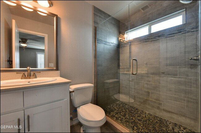 Building Photo - 917 Odle Pl