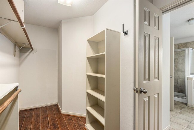 Building Photo - 25227 Ginger Ranch Dr