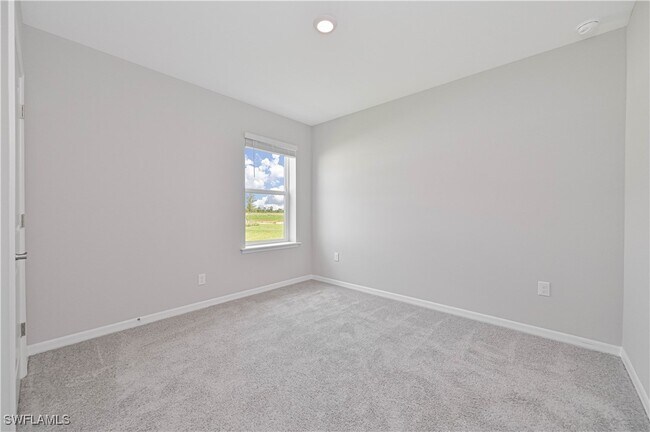 Building Photo - 44633 Palm Frond Dr