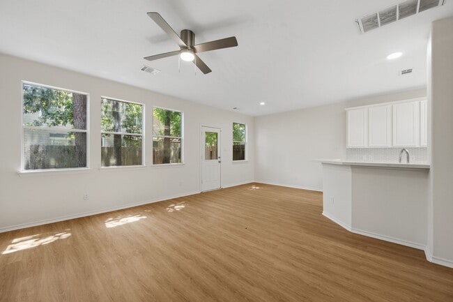 Building Photo - 17602 Bering Bridge Ln
