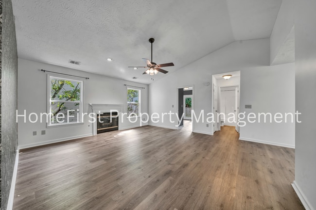 Building Photo - 1201 Red Stone Dr