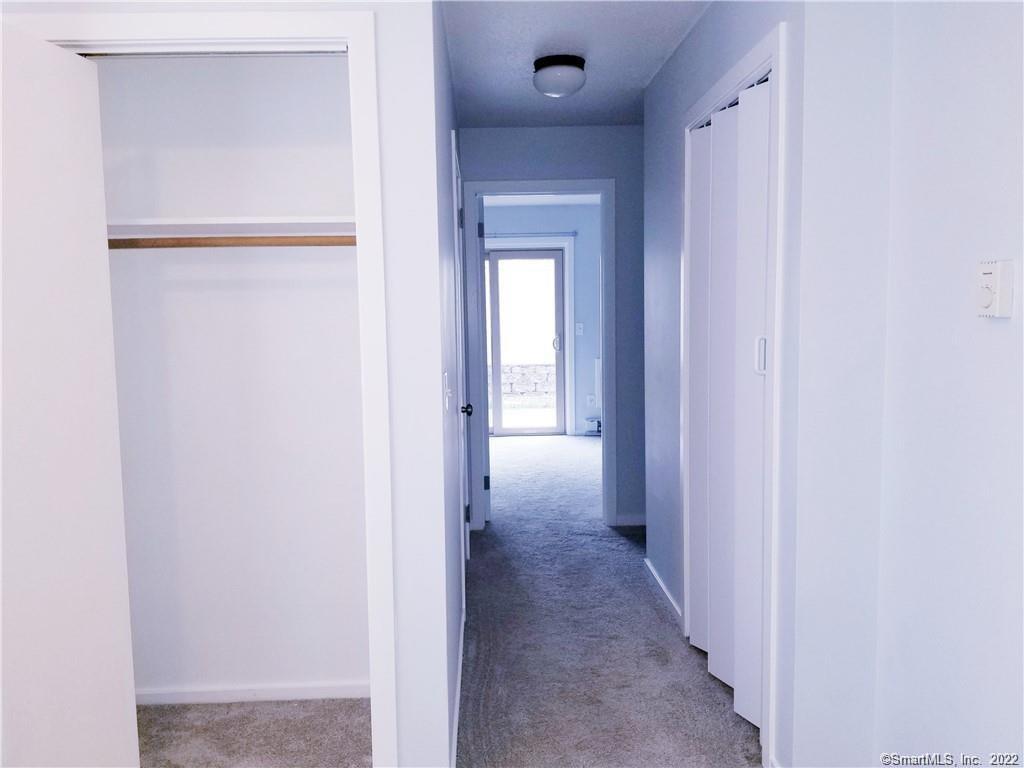 Building Photo - 279 Redstone Hill