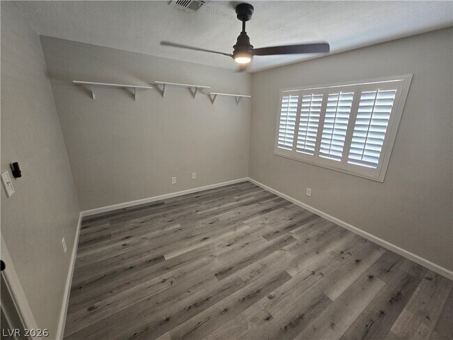 Building Photo - 5264 Child Ct