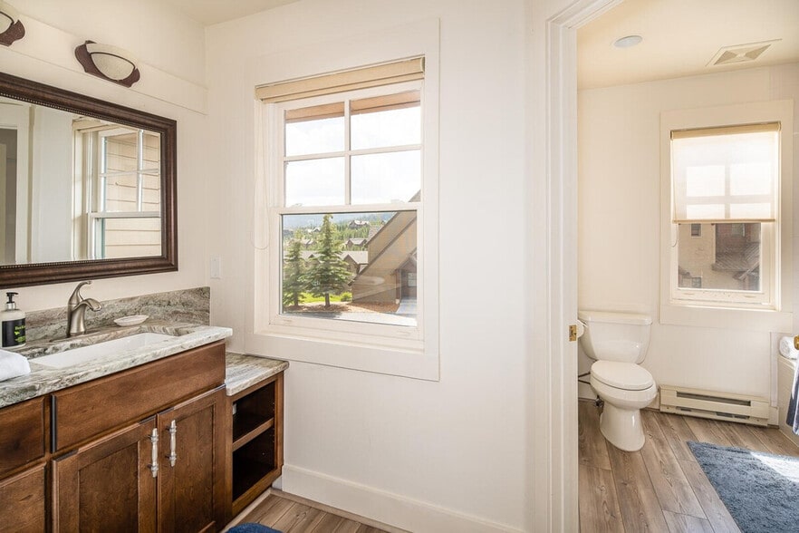 Building Photo - c4 Saddle Ridge Rd