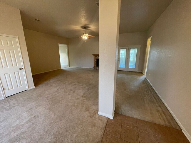 Building Photo - 4-Bedroom House for Rent in Killeen