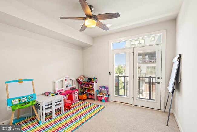 Building Photo - 12921 Sunrise Ridge Aly